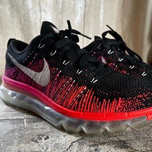 - NIKE - Awesome Multi-colored FLYKNIT MAX- Fitsole2 - Size 7.5 womens